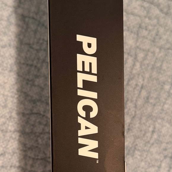 Pelican cell phone case for iPhone 15 Pro - Picture 3 of 4